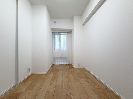 寝室は明るい空間となっています!子供部屋にも良さそうですね!