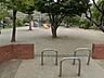 周辺：みどり公園（60m）