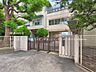 周辺：市川市立第六中学校（900m）