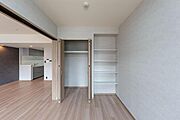 洋室と一体でリビングとしても使えます