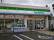 ファミリーマート西淀川野里店 218m