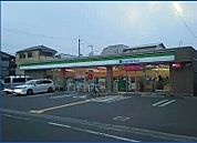 ファミリーマート茨木橋の内店 460m