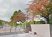 高槻市立第二中学校 1287m