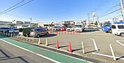 セブンイレブン高槻郡家新町店 438m