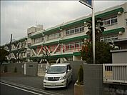茨木市立南中学校 421m