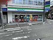 ファミリーマート茨木竹橋町店 93m