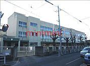 茨木市立葦原小学校 781m