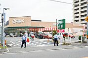 コーヨー高槻南店 528m