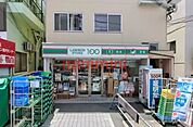 ローソンストア100関大前店 633m