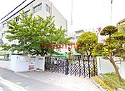 高槻市立清水小学校 888m