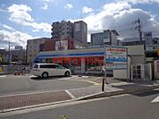 ローソン阪急茨木市駅南店 154m