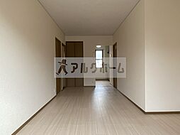 エトワールコート B棟 1階2LDKのリビング/ダイニング