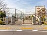 周辺：足立区立第十四中学校 徒歩7分。 510m