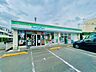 周辺：ファミリーマート六町駅前店 徒歩10分。 800m