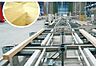 その他：建築現場で木材を加工する方法に比べて、職人等の技量や気象条件等の不安定要素に左右されることがなく、均一な部材を安定して調達できます。