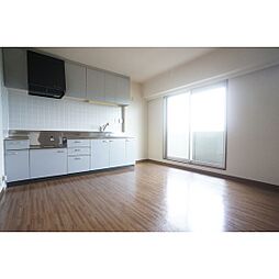 ティ・ビレッジ 503 5階2DKのリビング/ダイニング