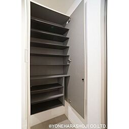 シューズボックス