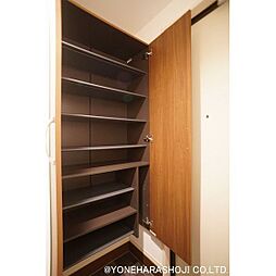 シューズボックス