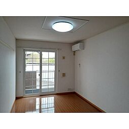 プリーマヴィラII 102 1階1LDKのリビング/ダイニング