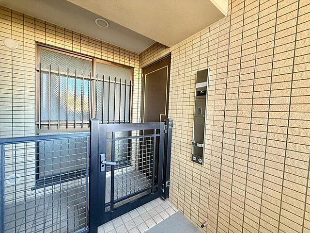 玄関 フェアロージュ津田沼ピアッツァ館 8階/-