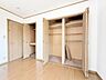 収納：「どれくらい入る？」を体感するには現地で実際に中を覗いてみてください。