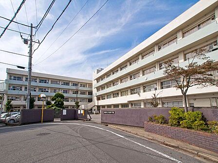 船橋市立七林中学校 徒歩8分。 550m