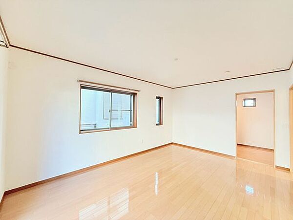 洋室を拡大表示