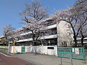 青梅市立若草小学校まで（220m）