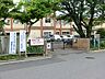 周辺：桜木小学校　徒歩11分　880ｍ