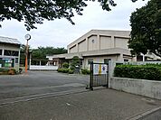 貝塚中学校　徒歩4分　280ｍ