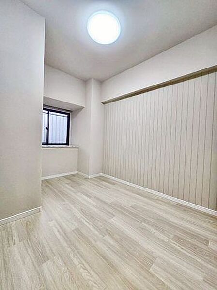 理想のイメージを形にしやすいシンプルなお部屋