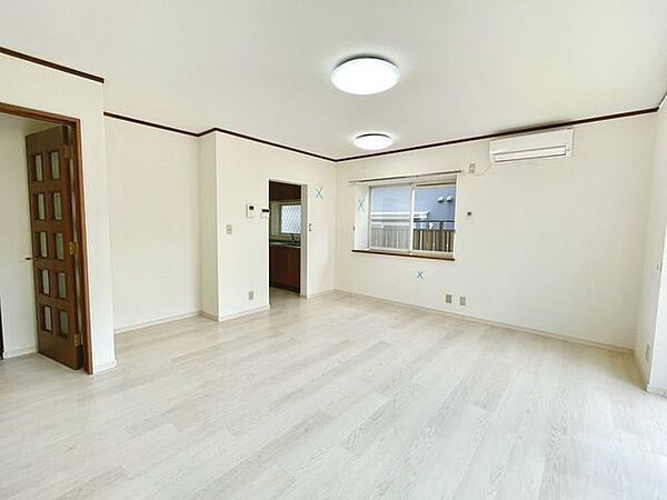 リビング/ダイニングを拡大表示