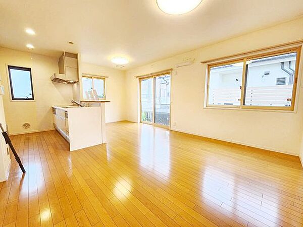リビング/ダイニングを拡大表示