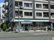 ファミリーマート 470m