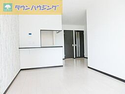 ＭａｙＡｚｕｒｌ登戸（メイアジュールノブト） 303 3階1LDKのリビング/ダイニング