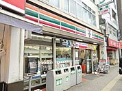 セブンイレブン 230m