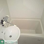 浴室換気乾燥機付　　混合水栓で温度調節が簡単！