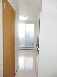 ファミーユ 103 1階ワンルームのリビング/ダイニング