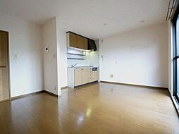 ボナール杉本 201 2階2LDKのリビング/ダイニング