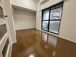 Osaka Metro御堂筋線 大国町駅 徒歩2分の賃貸マンション 2階1Kのリビング/ダイニング