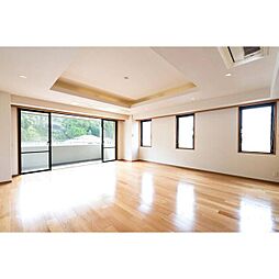 ティアラ島津山 4階3LDKのリビング/ダイニング