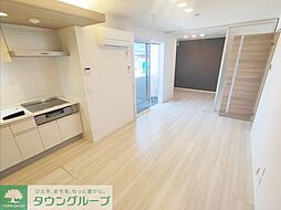 パティオ果山 102 1階1LDKのリビング/ダイニング