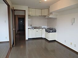 京王線 飛田給駅 徒歩9分の賃貸マンション 1階2DKのリビング/ダイニング