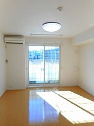 多摩都市モノレール 甲州街道駅 徒歩8分の賃貸アパート 1階ワンルームのリビング/ダイニング