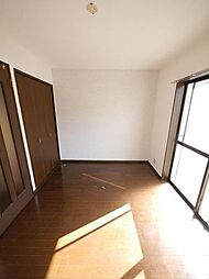 多摩都市モノレール 中央大学・明星大学駅 徒歩3分の賃貸アパート 1階1Kのリビング/ダイニング