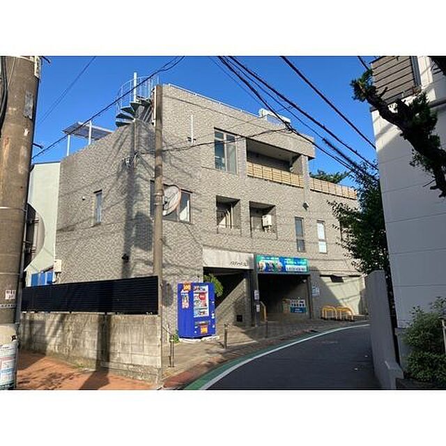 3 / 13