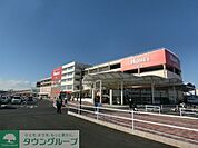 島忠ホームズ 徒歩12分。ホームセンター 960m