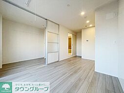 SIGNATURE 武蔵中原 202 2階1LDKのリビング/ダイニング