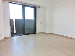 ルーブル武蔵新城 702 7階1Kのリビング/ダイニング