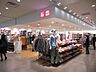 周辺：ユニクロ武蔵小杉東急スクエア店 徒歩11分。ショッピングセンター 820m